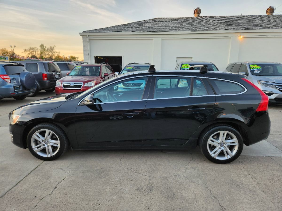 Used 2015 Volvo V60 T5 Premier image 3