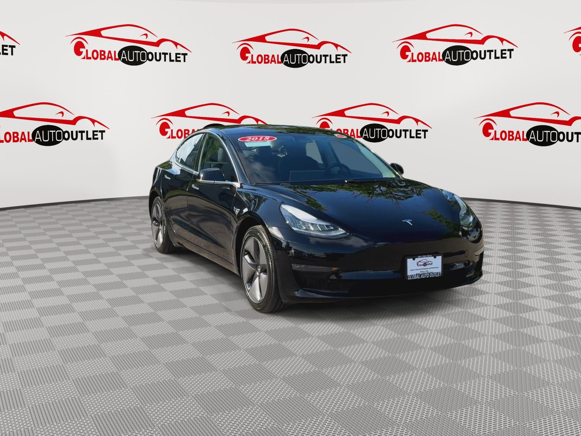 Used 2018 Tesla Model 3 Mid Range RWD image 2