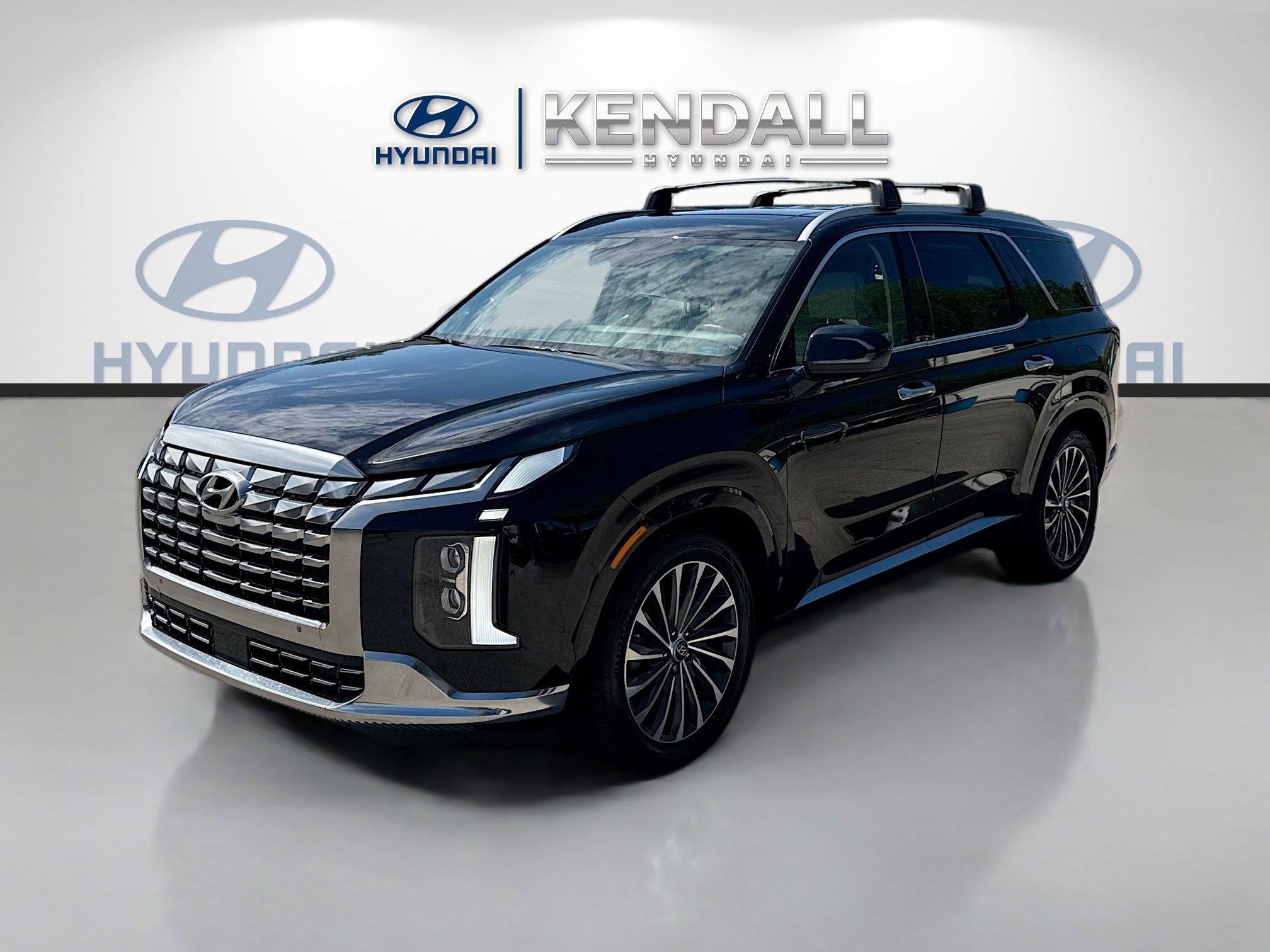 Used 2024 Hyundai Palisade Calligraphy image 3