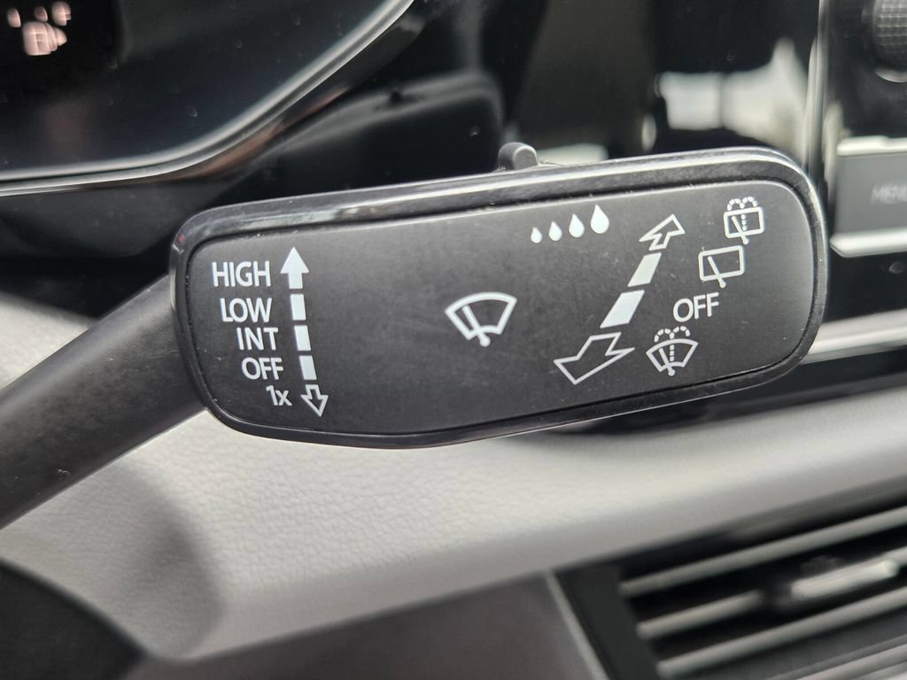Used 2022 Volkswagen Taos S AWD/4WD image 25