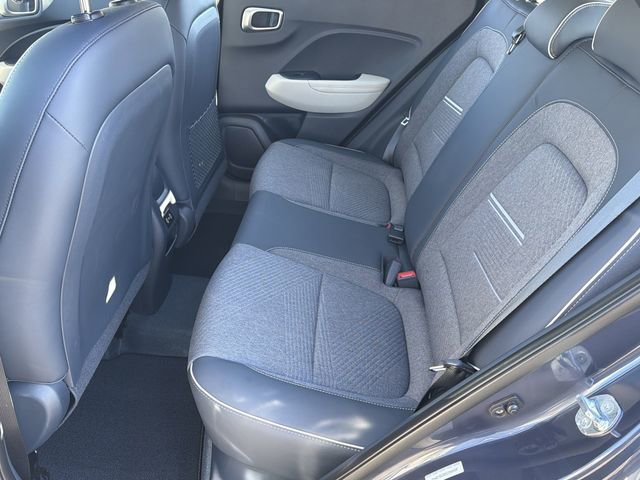Certified 2025 Hyundai Venue Limited image 21