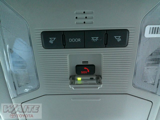 Used 2025 Toyota RAV4 XLE image 19