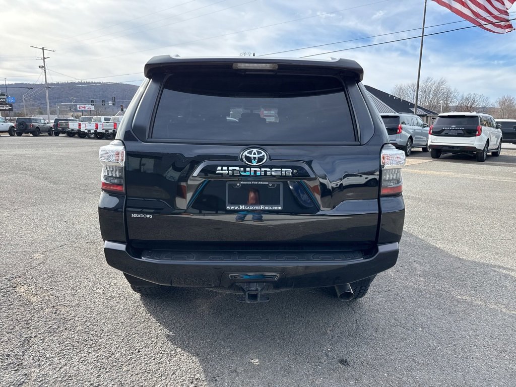 Used 2018 Toyota 4Runner SR5 Premium image 6