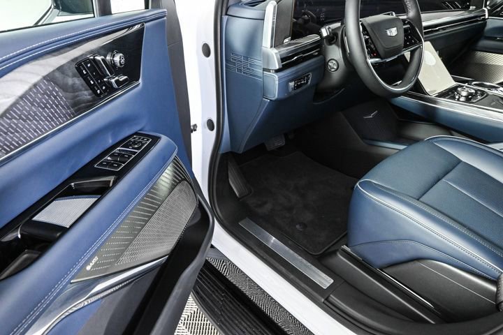 New 2025 Cadillac Escalade IQ Sport 2 image 7