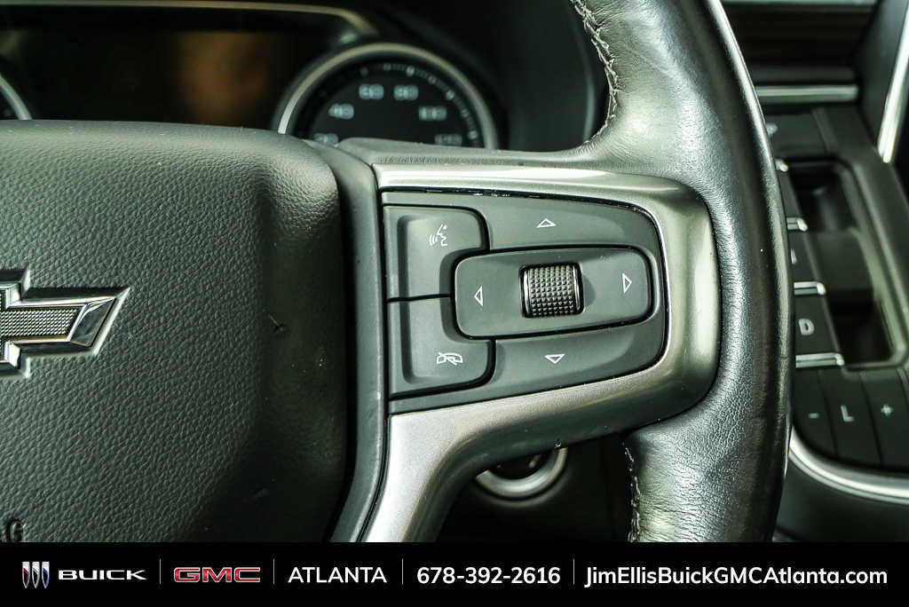 Used 2021 Chevrolet Suburban Z71 w/ Luxury Package image 12