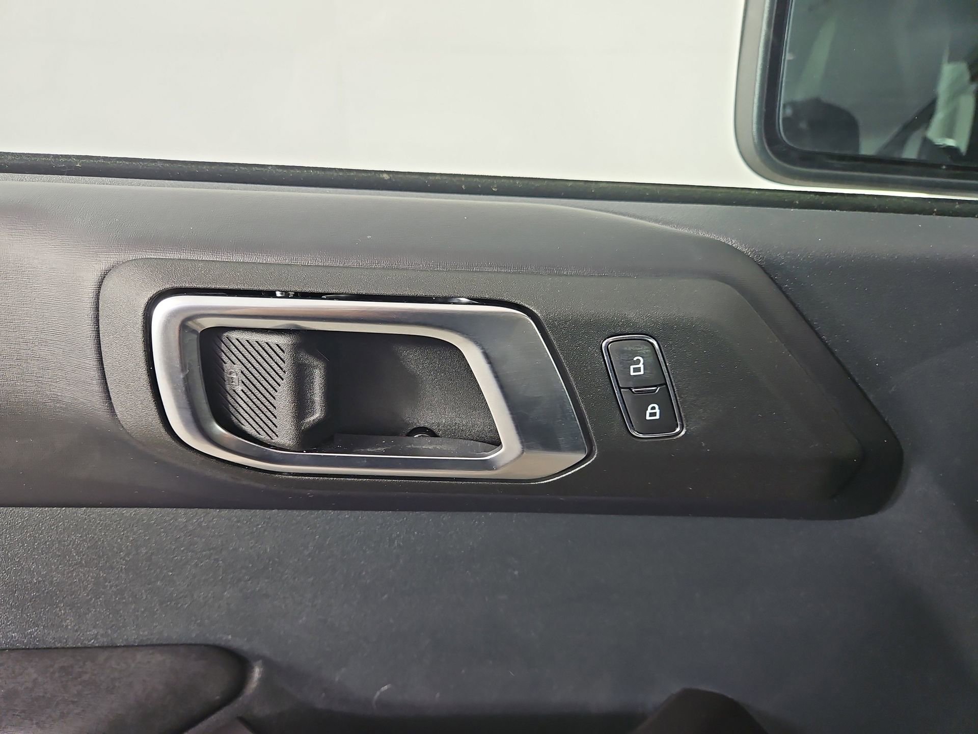 Used 2024 Ford Bronco Badlands image 17