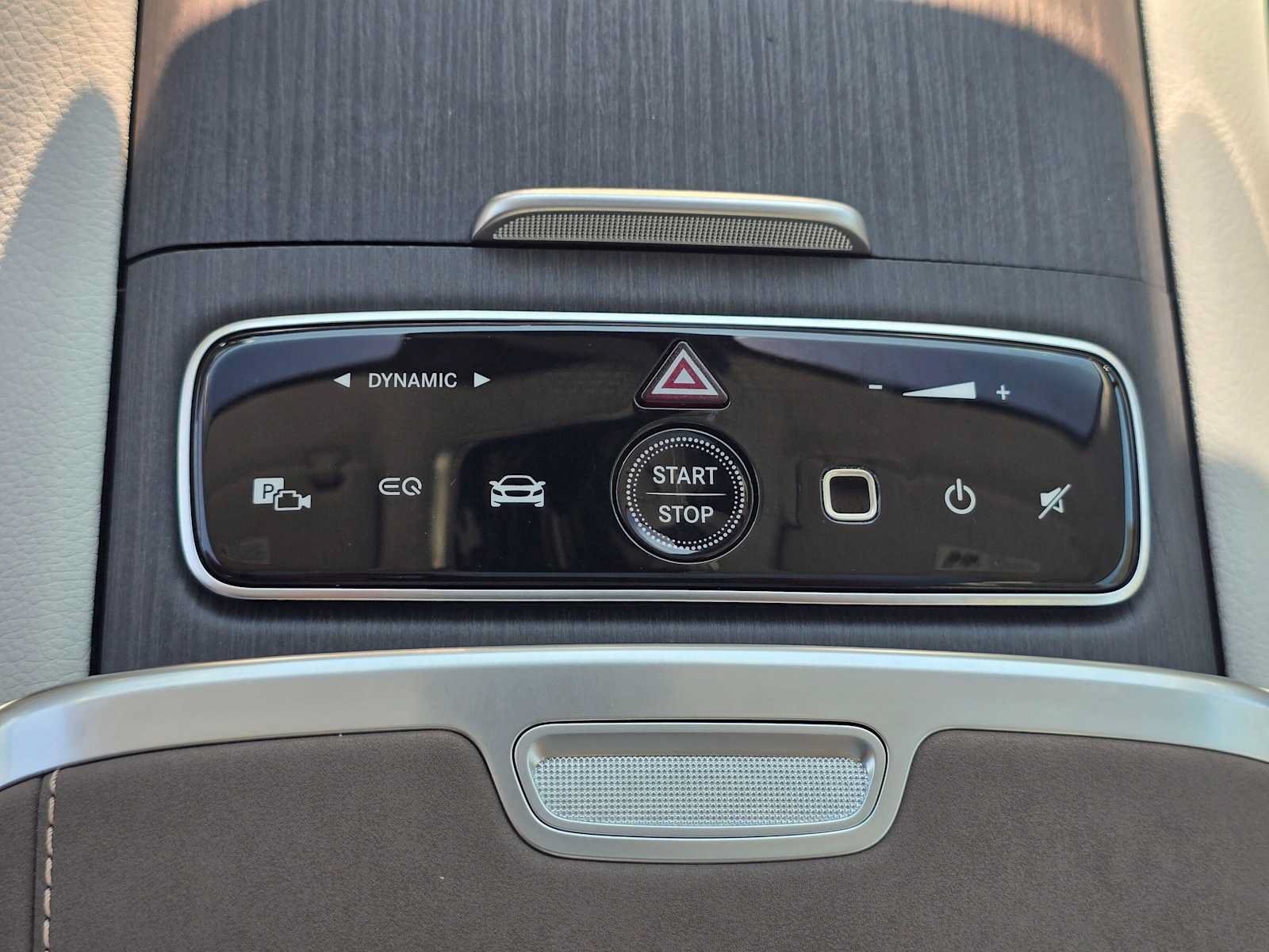 New 2026 Mercedes-Benz EQS 400 4MATIC SUV image 35