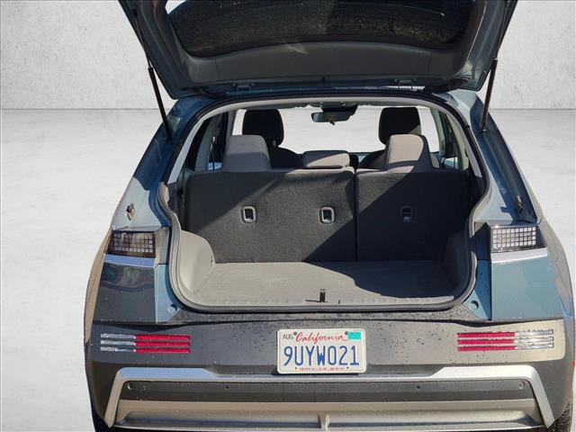 Used 2025 Hyundai Ioniq 5 SE RWD image 5