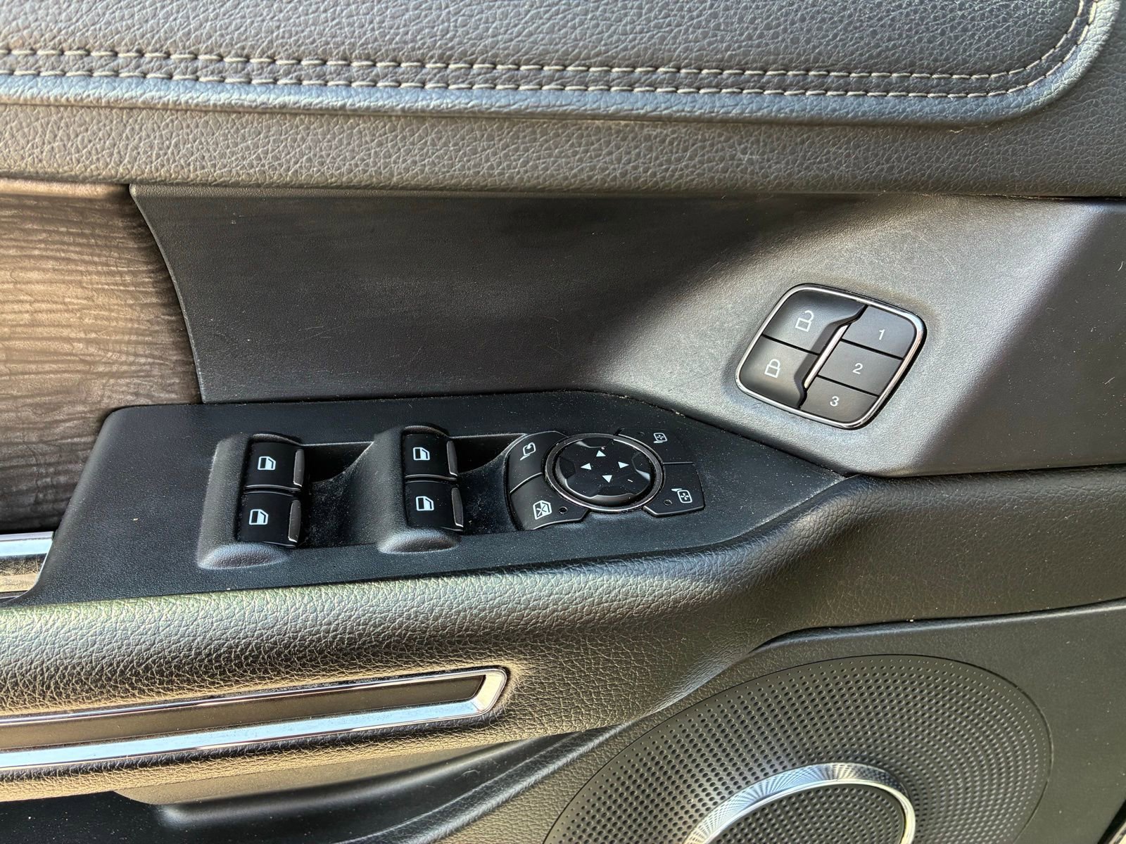 Used 2018 Ford Expedition Limited w/ Driver Assistance Package image 6