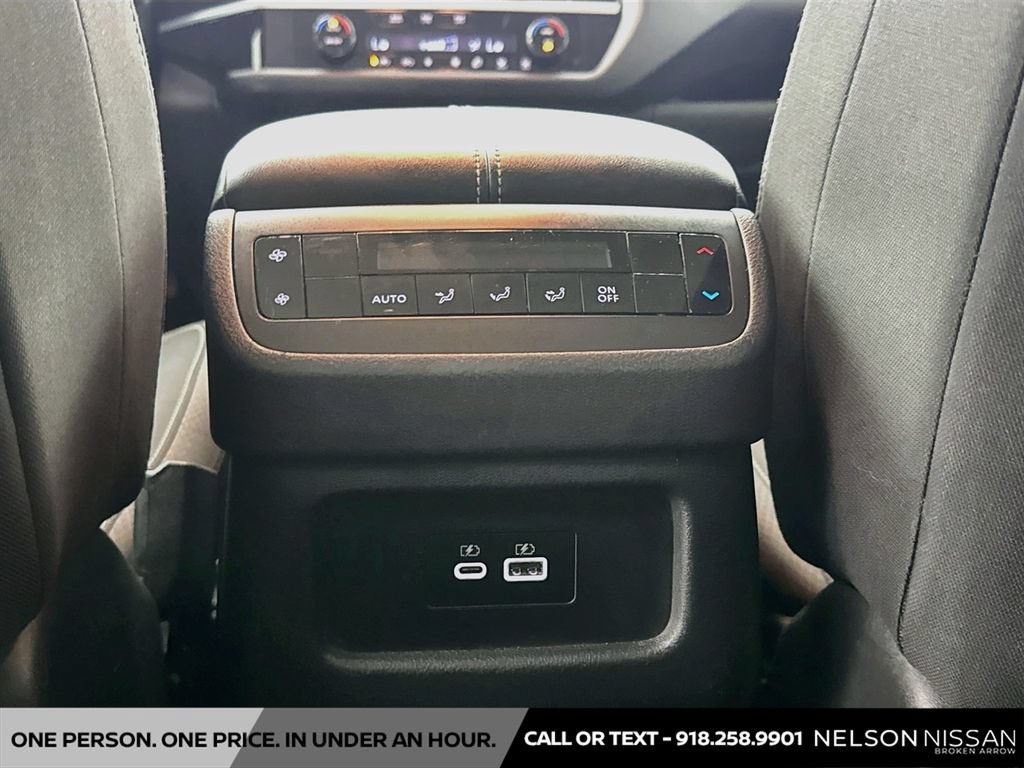 Used 2022 Nissan Pathfinder S FWD image 23
