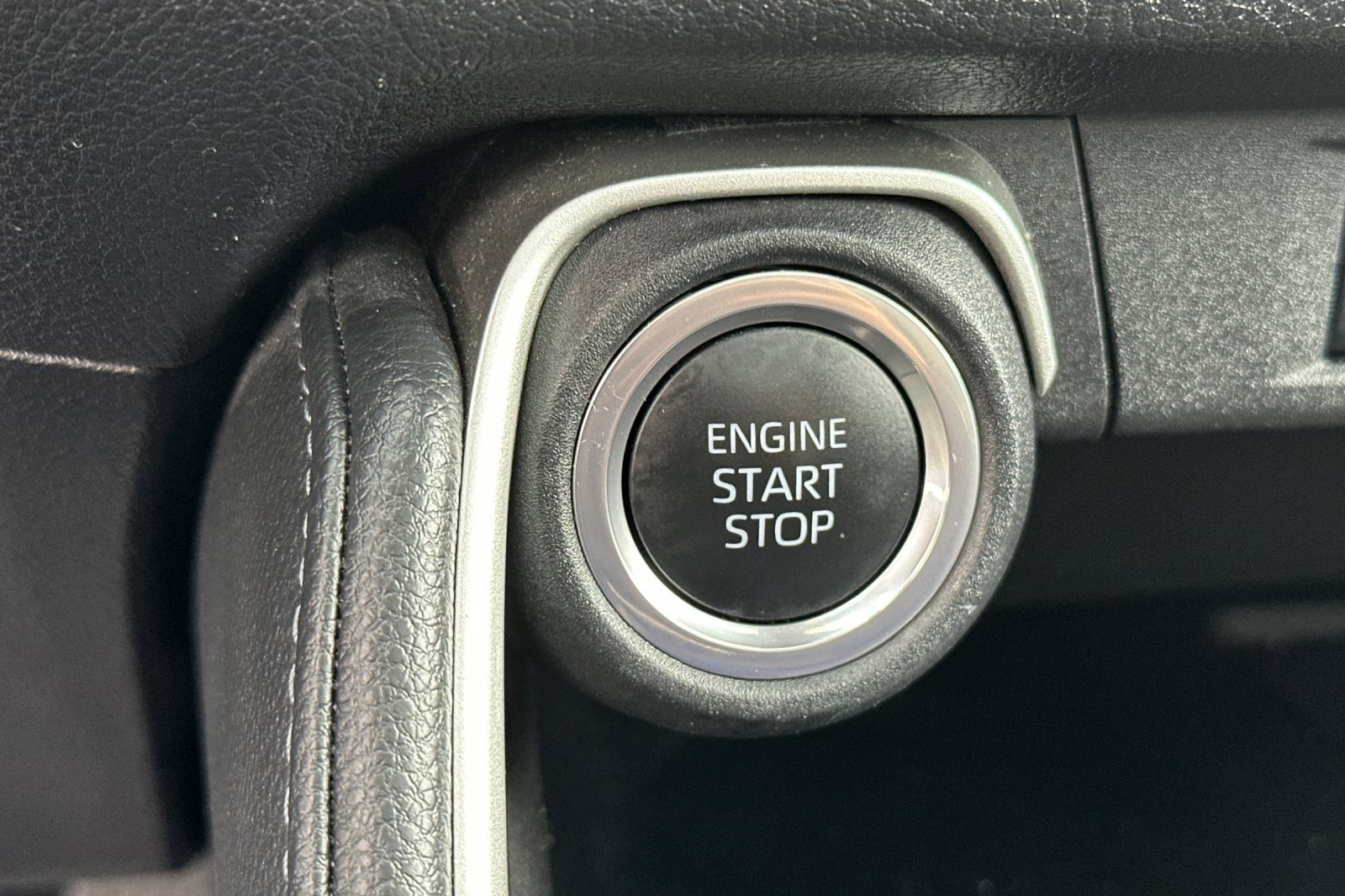 Used 2024 Toyota Grand Highlander Limited image 22