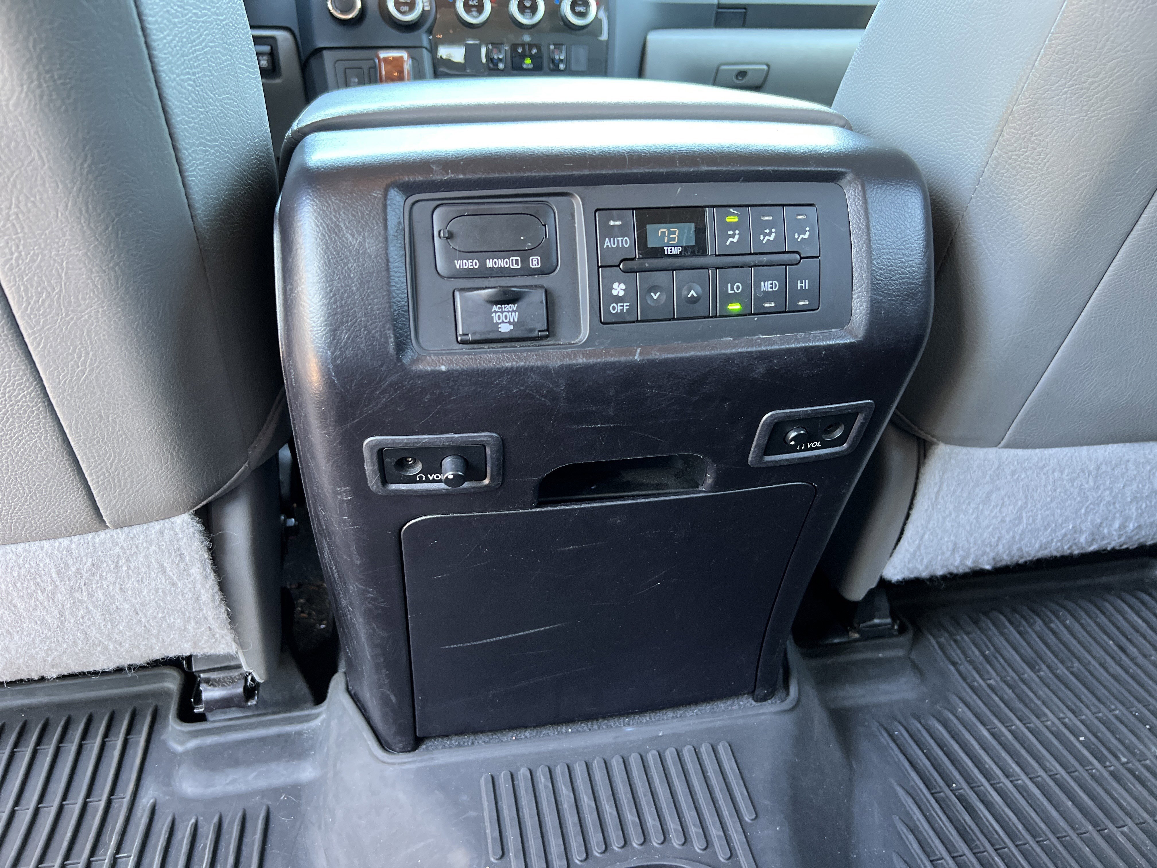 Used 2021 Toyota Sequoia Platinum AWD/4WD image 42