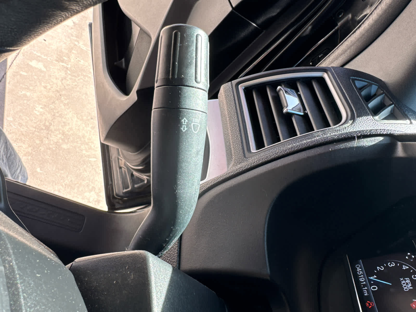 Used 2017 Ford Explorer XLT w/ Equipment Group 201A image 18