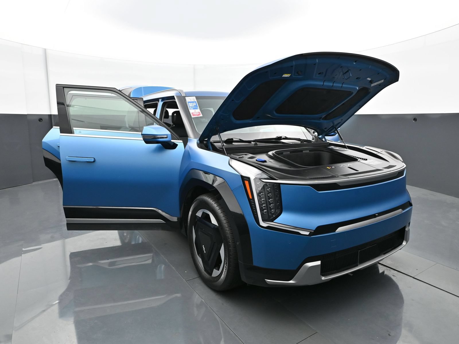 Used 2024 Kia EV9 Land w/ Towing Package AWD/4WD image 47