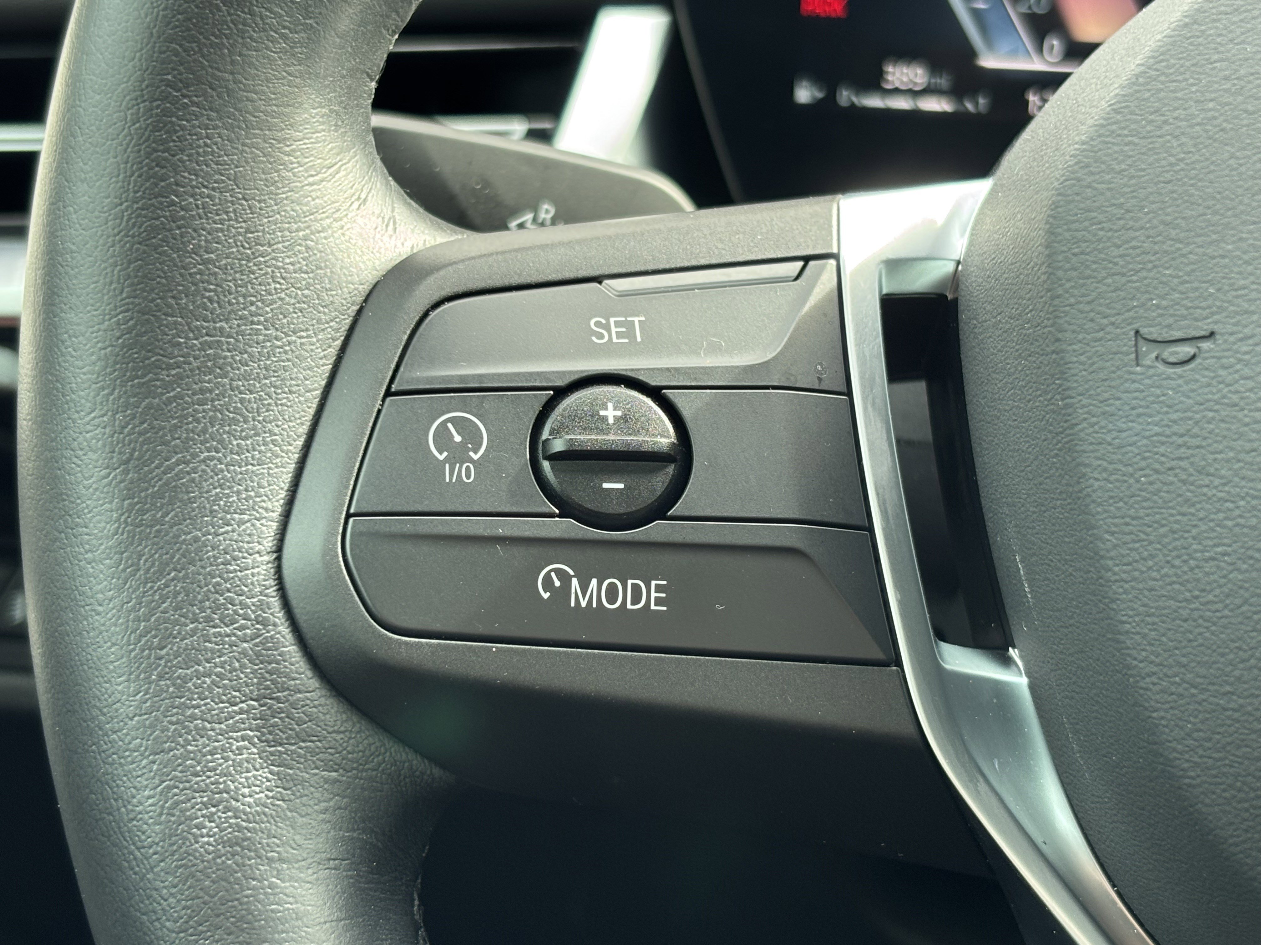 Certified 2025 BMW X1 xDrive28i w/ Convenience Package image 19