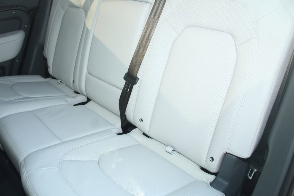 New 2026 Land Rover Defender 110 X-Dynamic SE AWD/4WD image 21