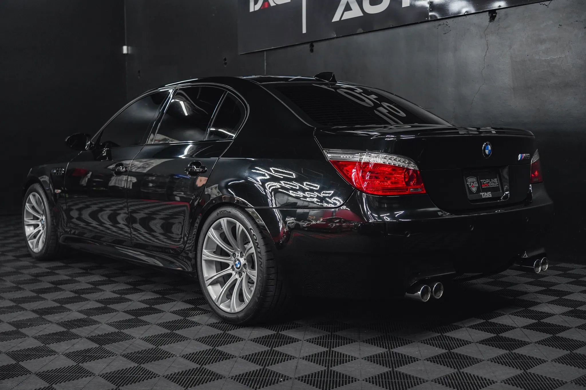 Used 2008 BMW M5 RWD image 32