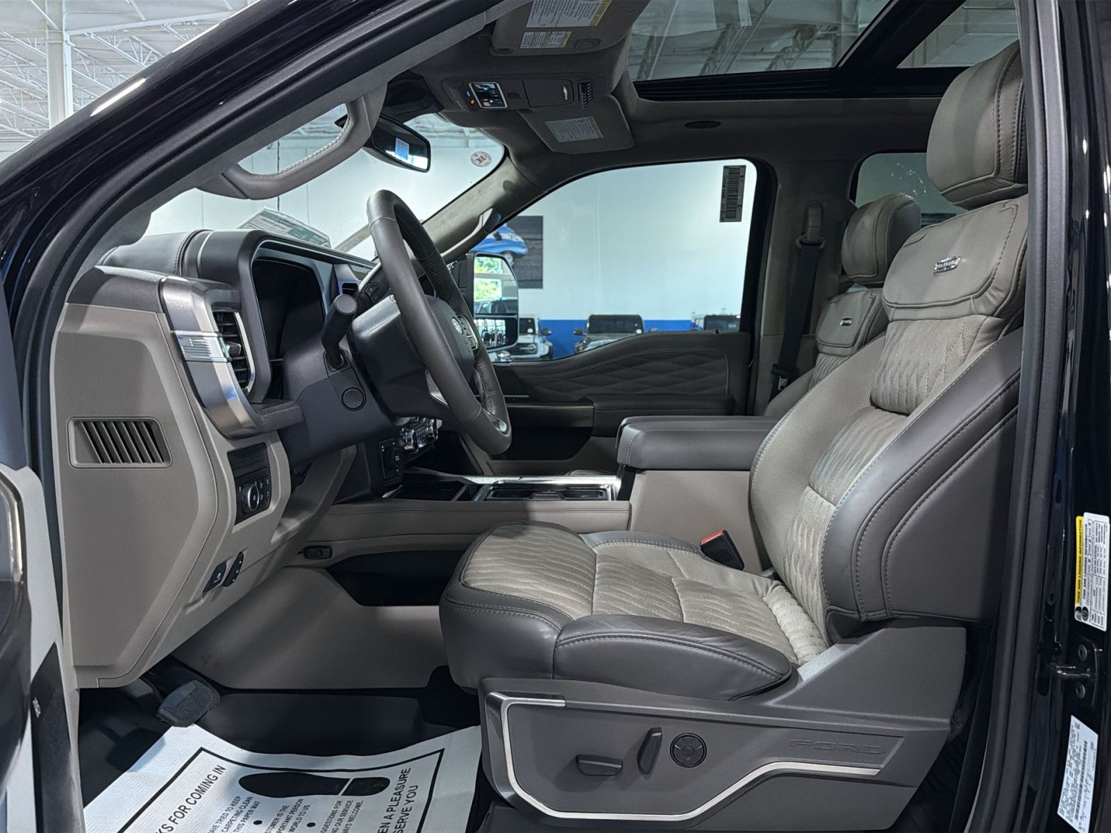 New 2026 Ford F450 Platinum w/ Platinum Plus Package AWD/4WD image 26