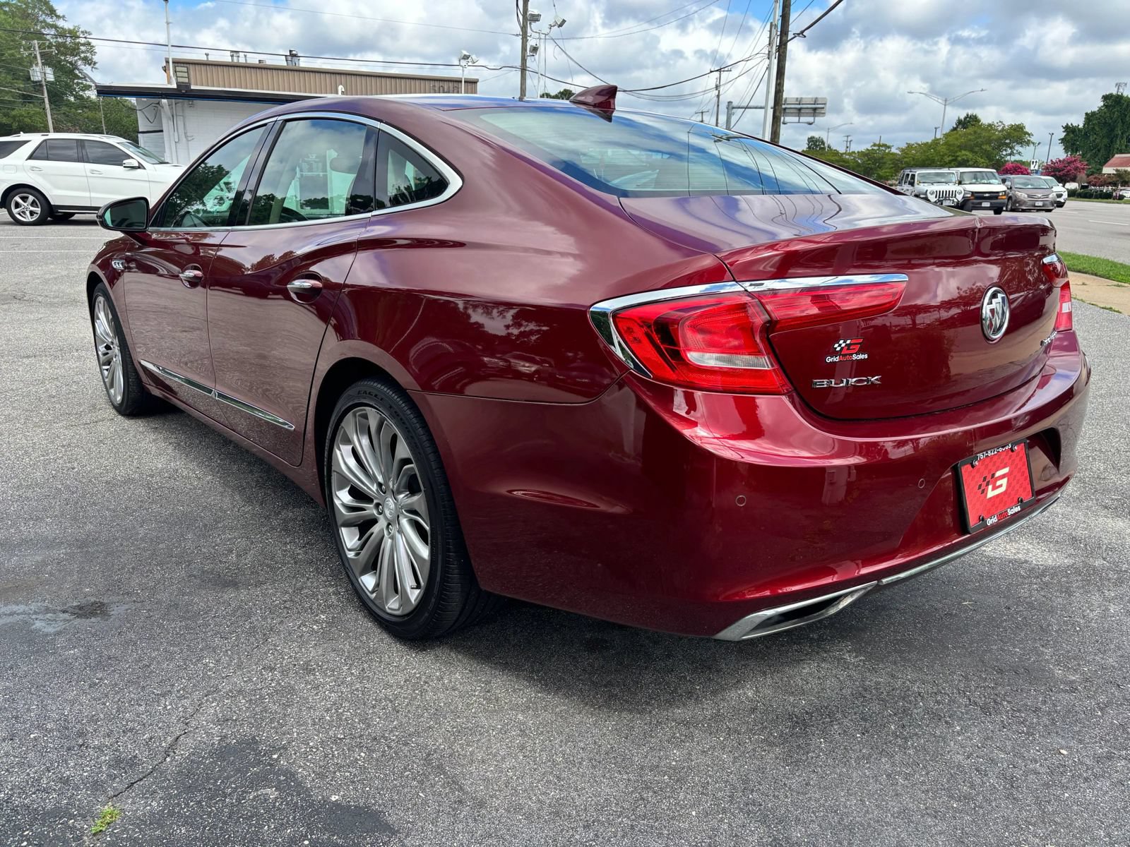 Used 2017 Buick LaCrosse Essence FWD image 5