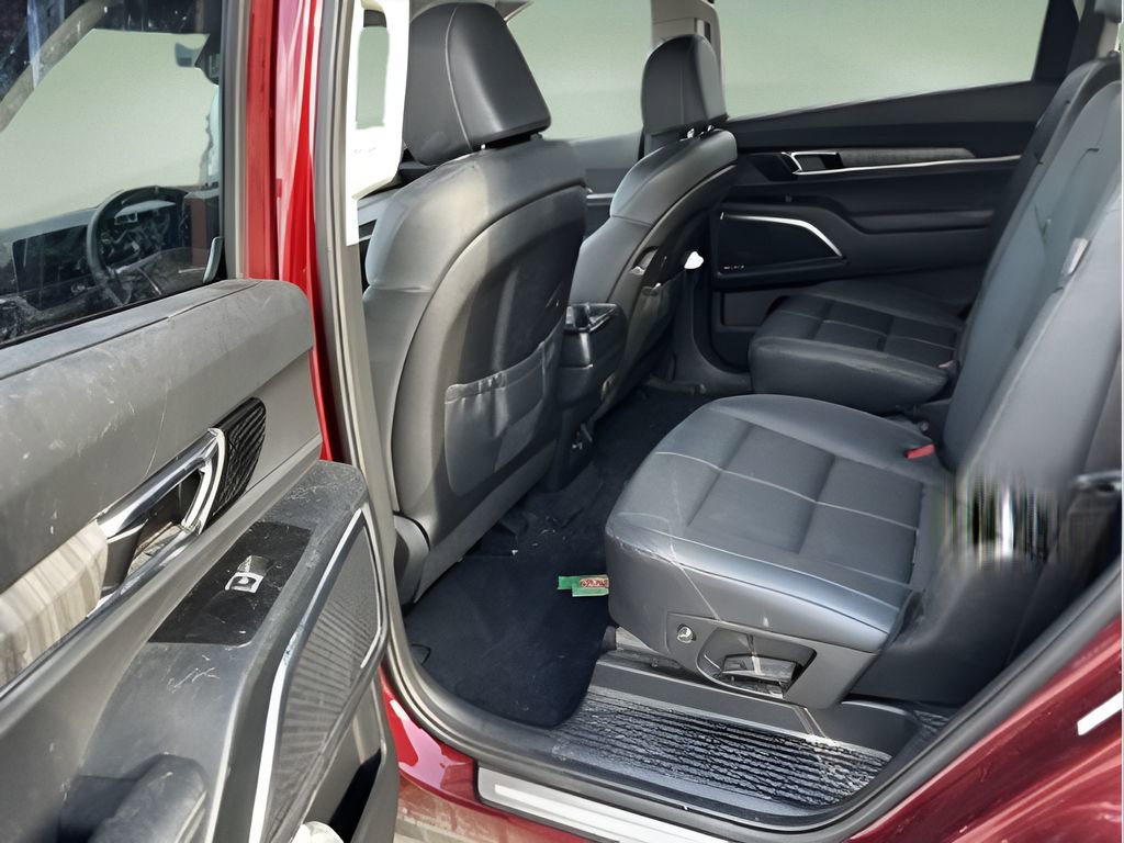 Used 2024 Kia Telluride SX w/ Towing Package image 35