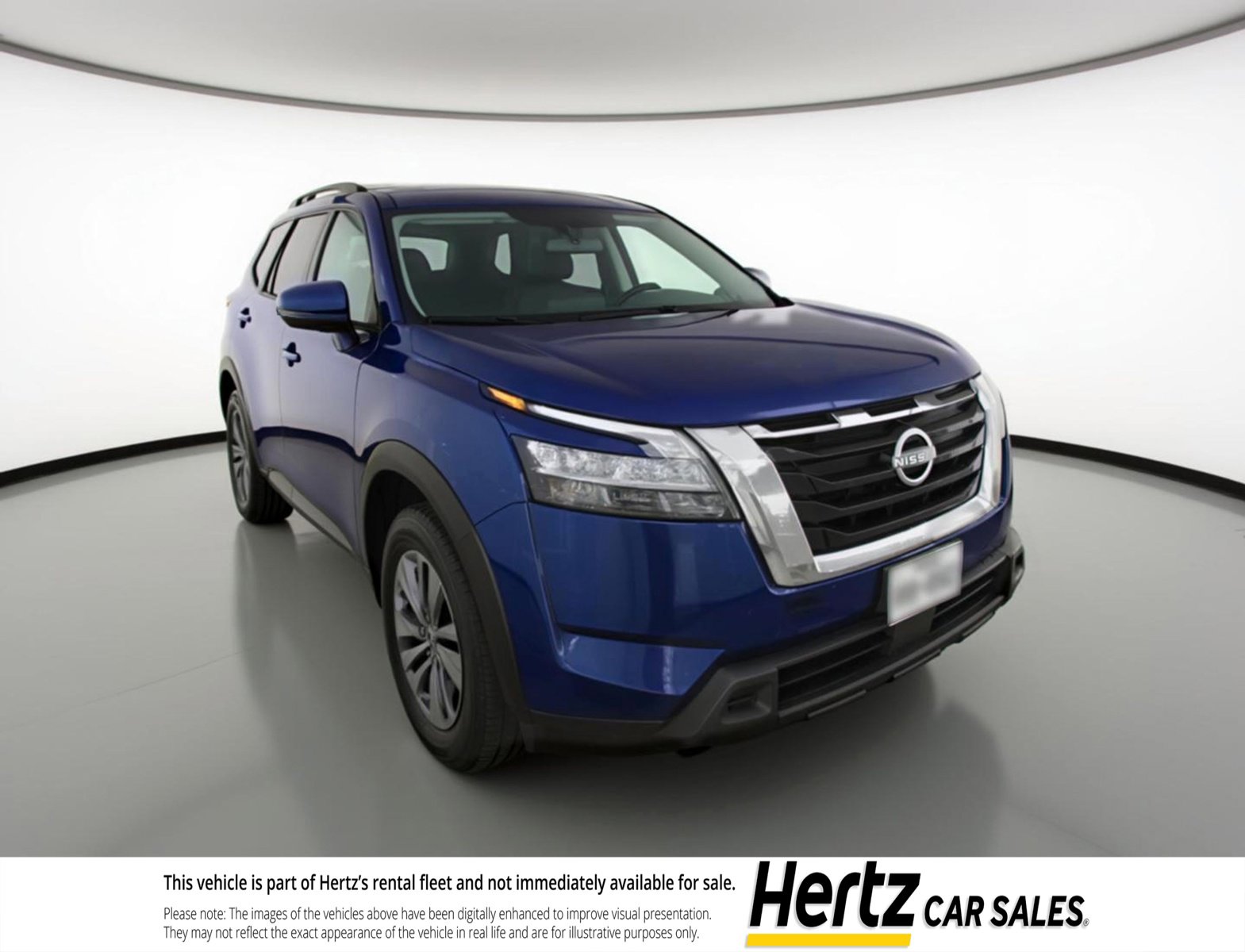 Used 2025 Nissan Pathfinder SV image 1