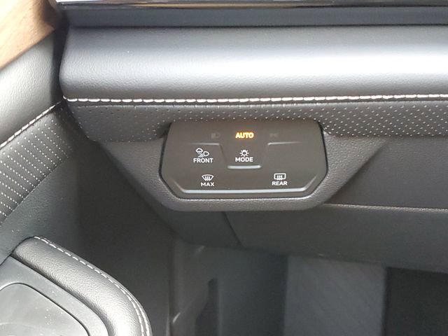 New 2026 Volkswagen Atlas SE image 33