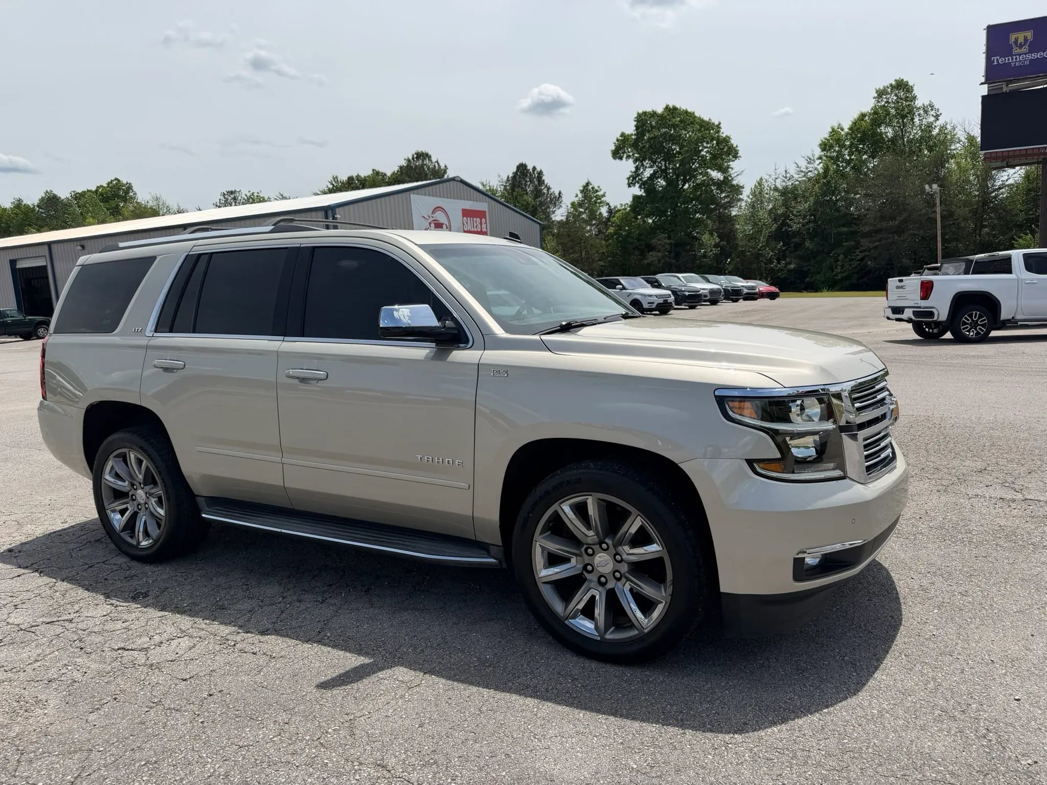 Used 2015 Chevrolet Tahoe LTZ AWD/4WD image 25