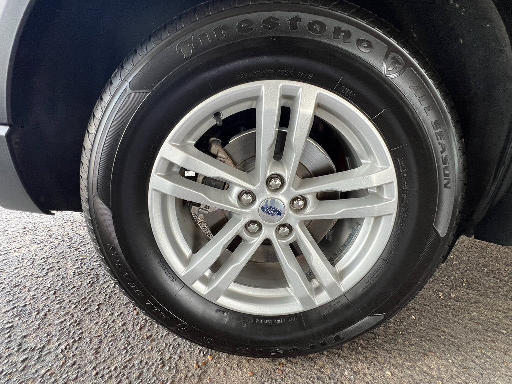 Used 2022 Ford Explorer XLT image 10