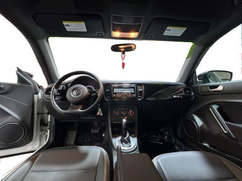 Used 2015 Volkswagen Beetle 1.8T image 13