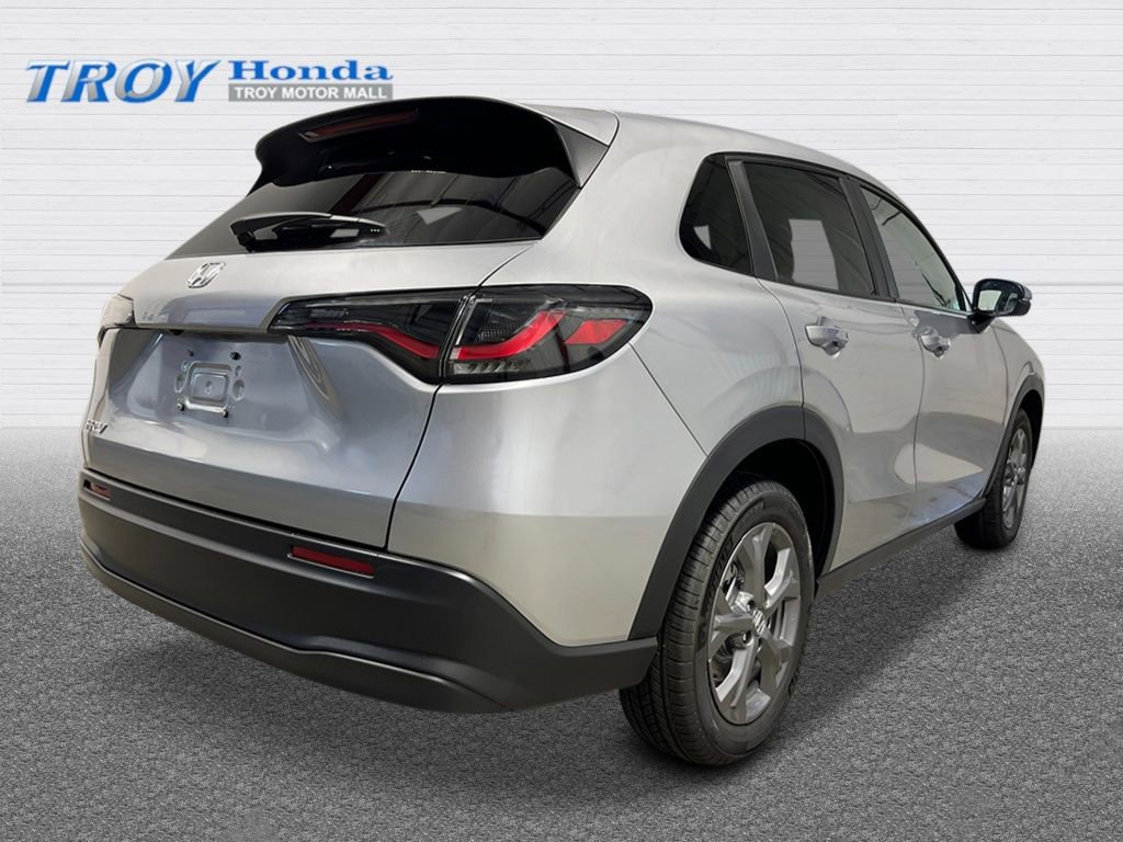 New 2026 Honda HR-V LX image 5