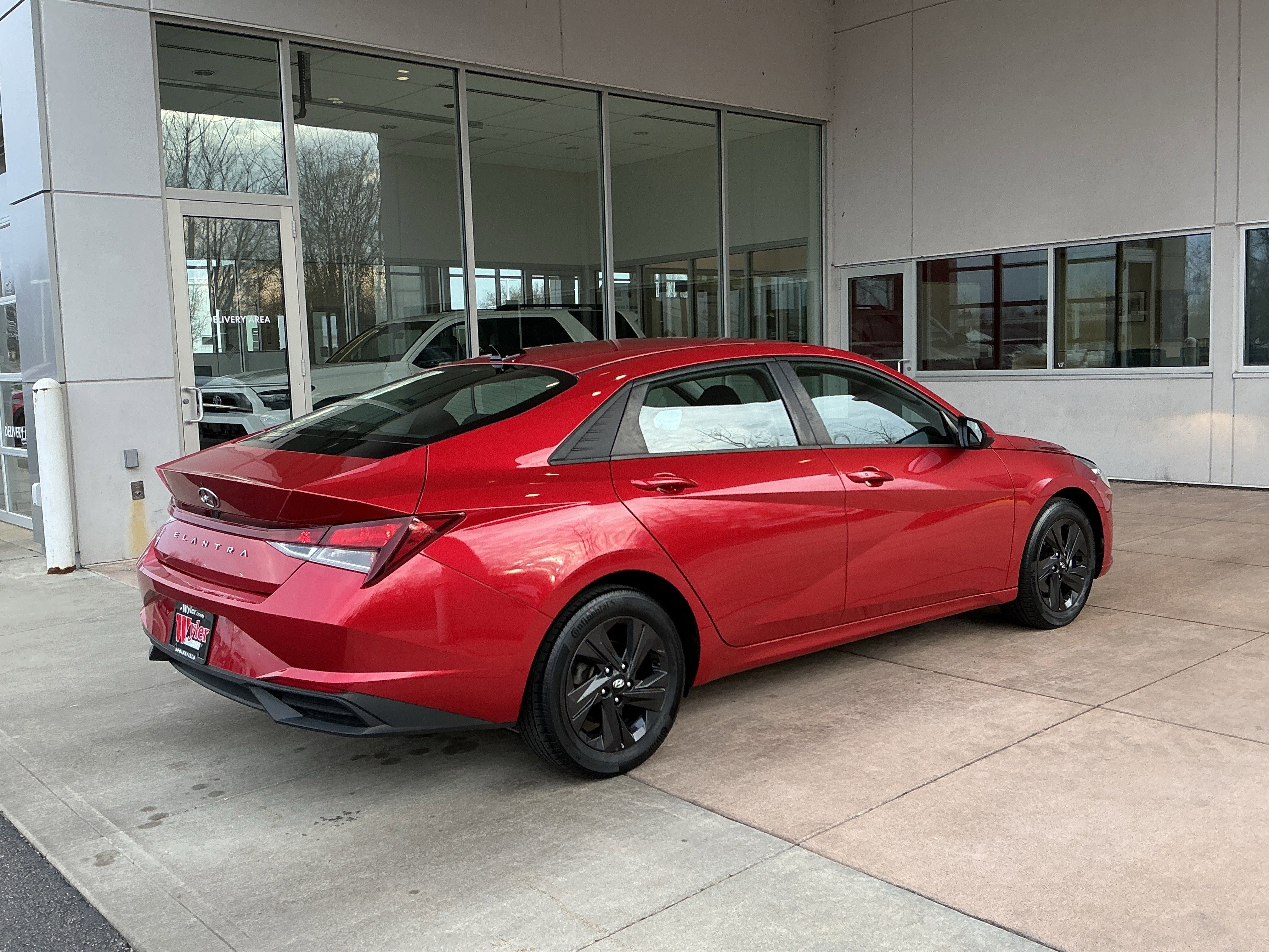 Used 2022 Hyundai Elantra SEL w/ Convenience Package image 22