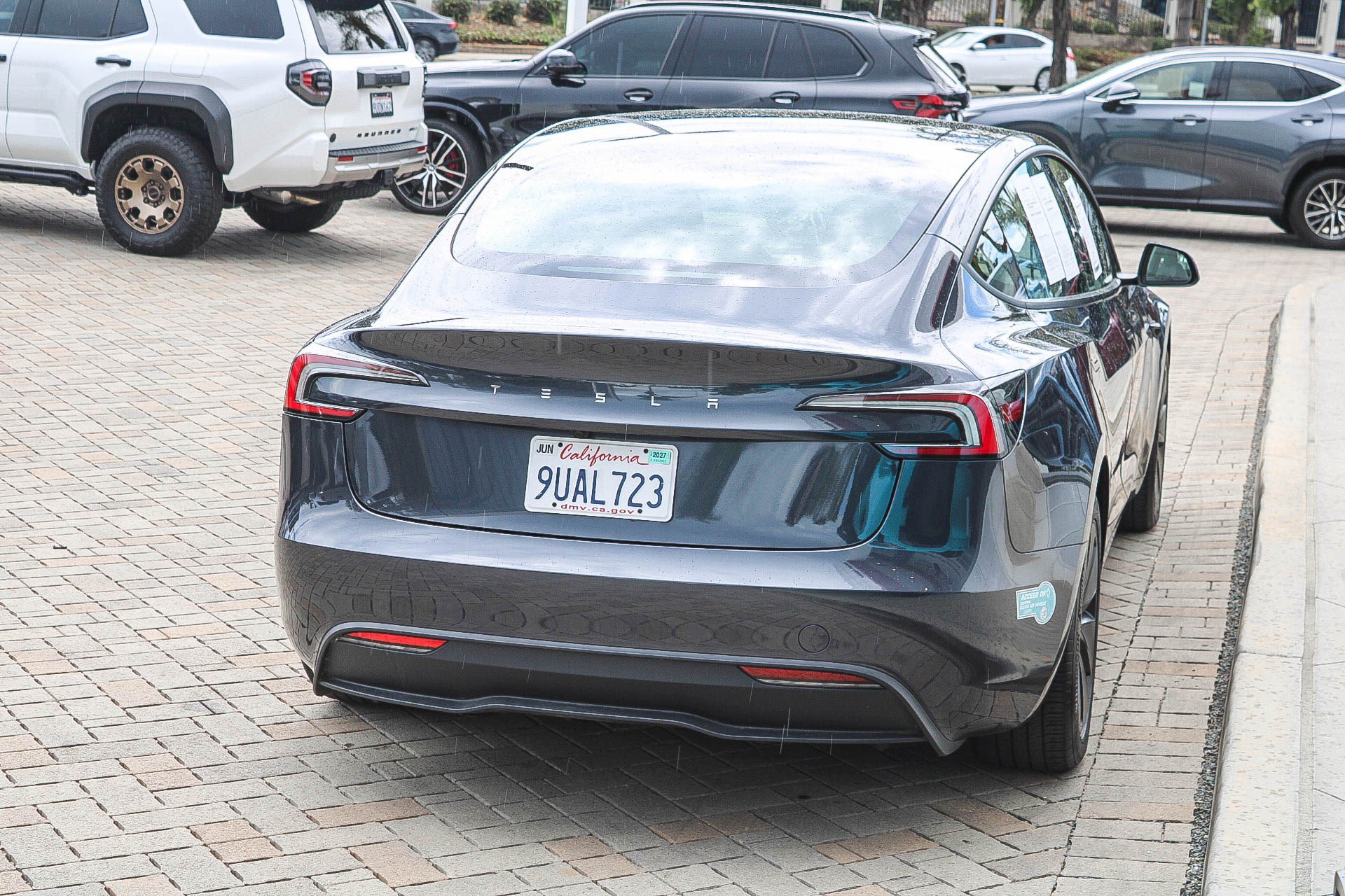 Used 2025 Tesla Model 3 Long Range RWD image 7