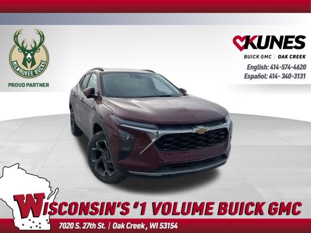 Used 2025 Chevrolet Trax LT image 1