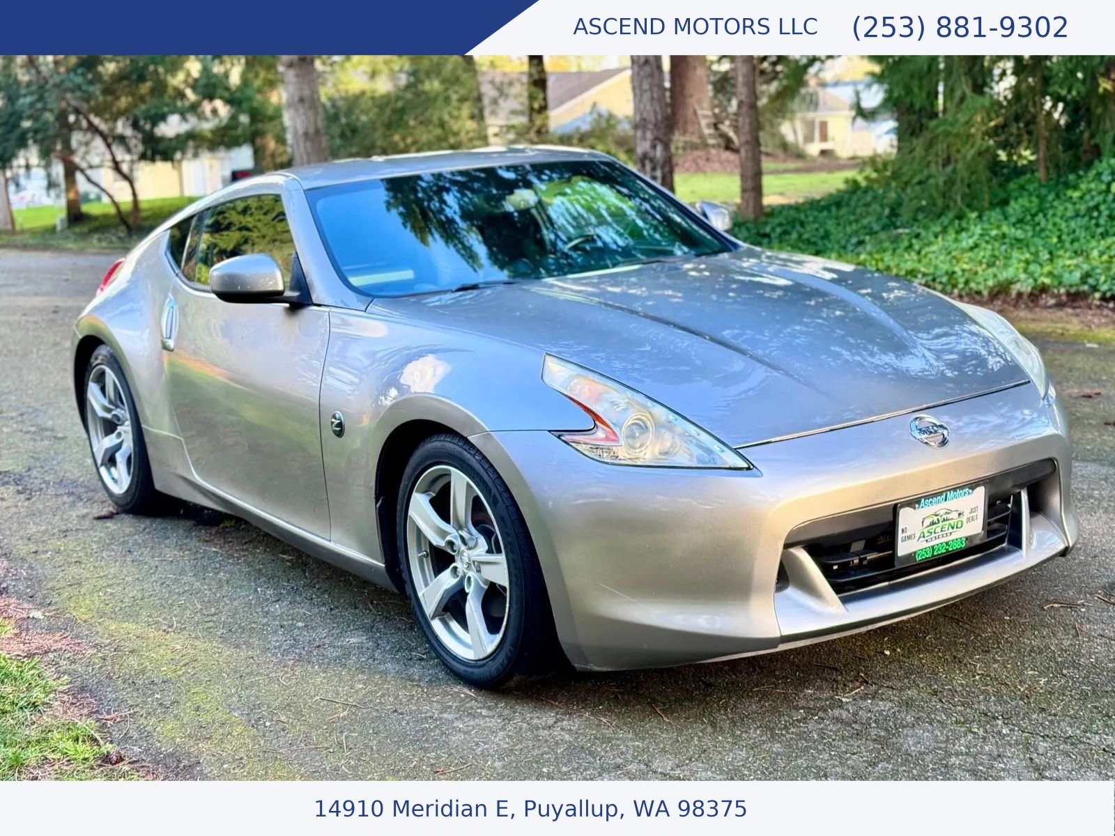 Used 2010 Nissan 370Z Touring RWD image 7