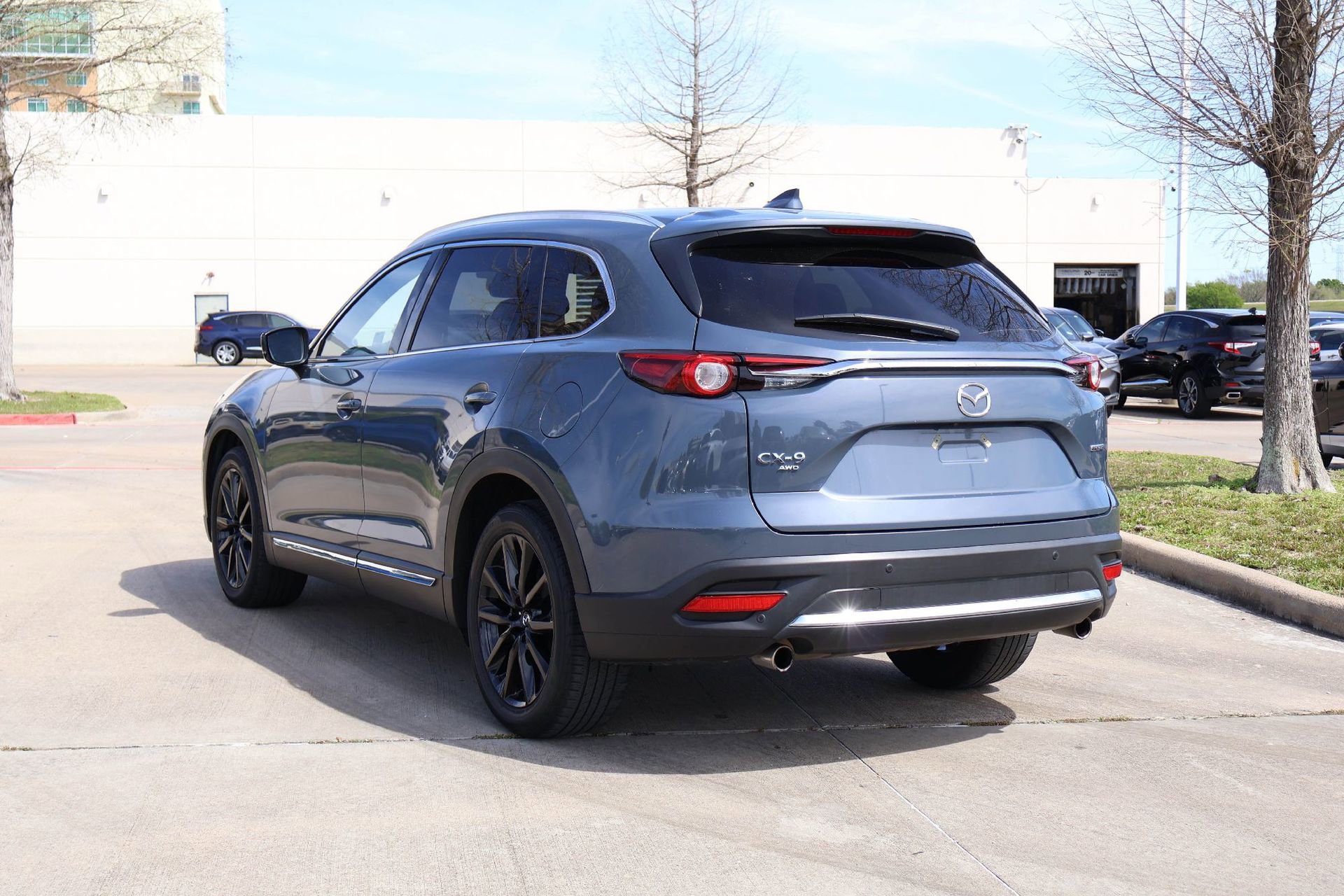 Used 2023 MAZDA CX-9 Carbon Edition image 4