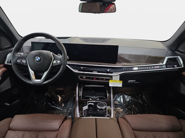 Used 2024 BMW X5 xDrive40i w/ Premium Package AWD/4WD image 9