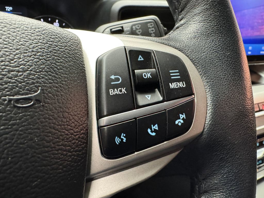 Used 2022 Ford Explorer XLT image 15