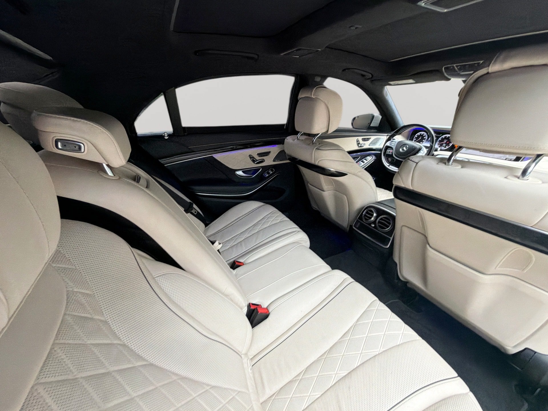 Used 2017 Mercedes-Benz S 550 Sedan image 27