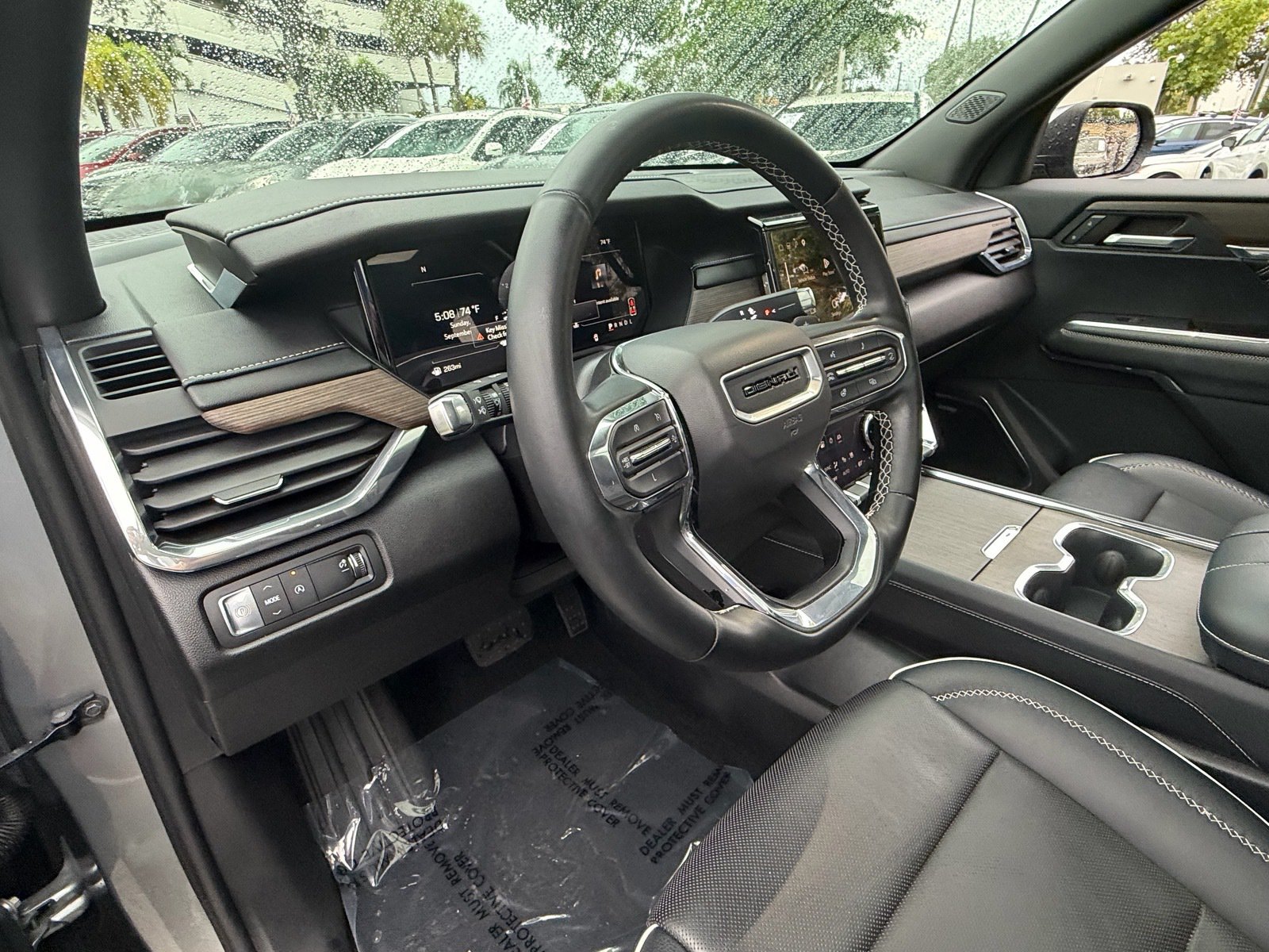 Used 2024 GMC Acadia Denali FWD image 10