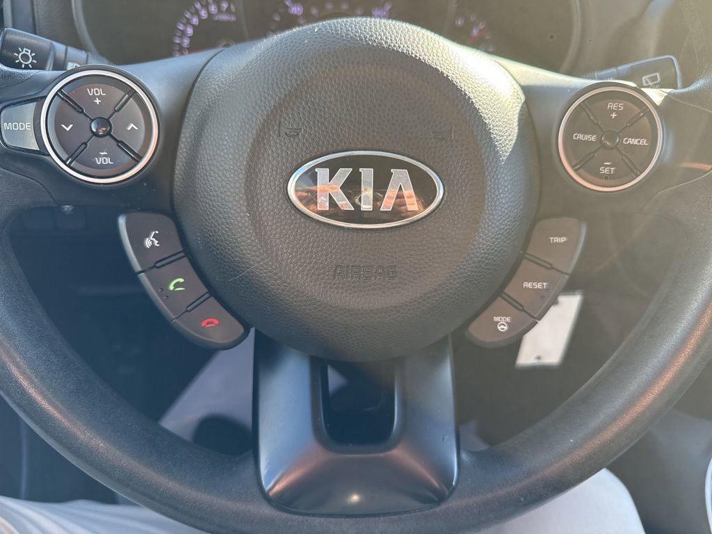 Used 2016 Kia Soul image 12