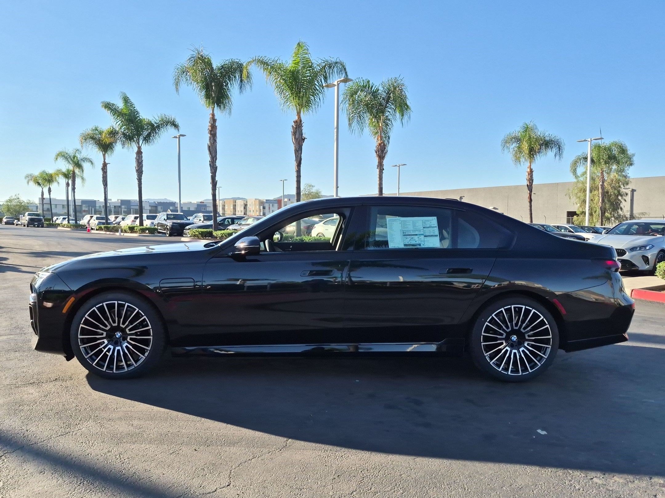 New 2026 BMW 750e xDrive w/ Premium Package AWD/4WD image 7