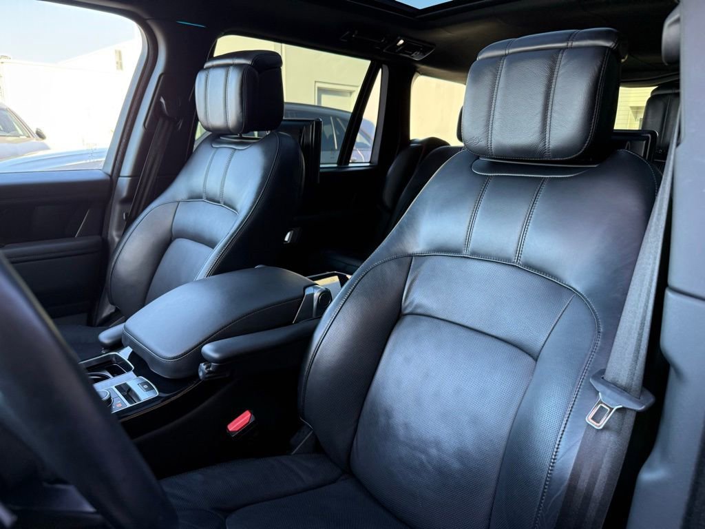 Used 2021 Land Rover Range Rover Autobiography Fifty Edition image 12
