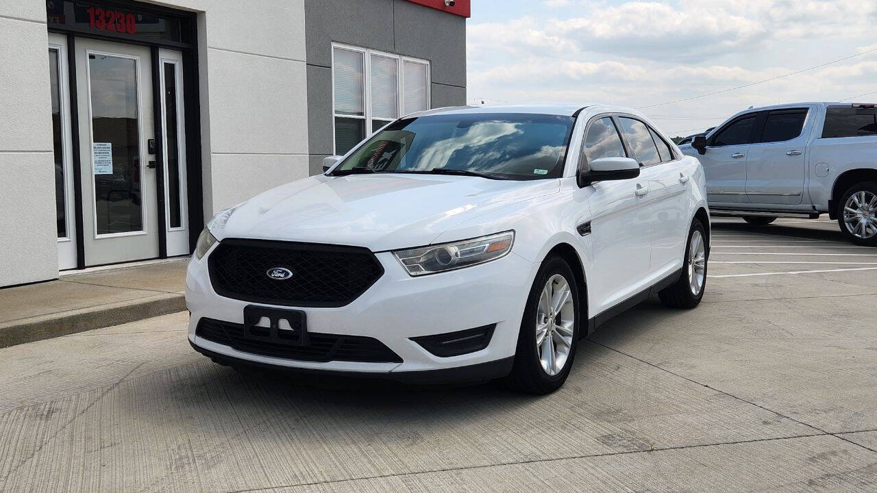 Used 2014 Ford Taurus SEL w/ Equipment Group 201A FWD image 23