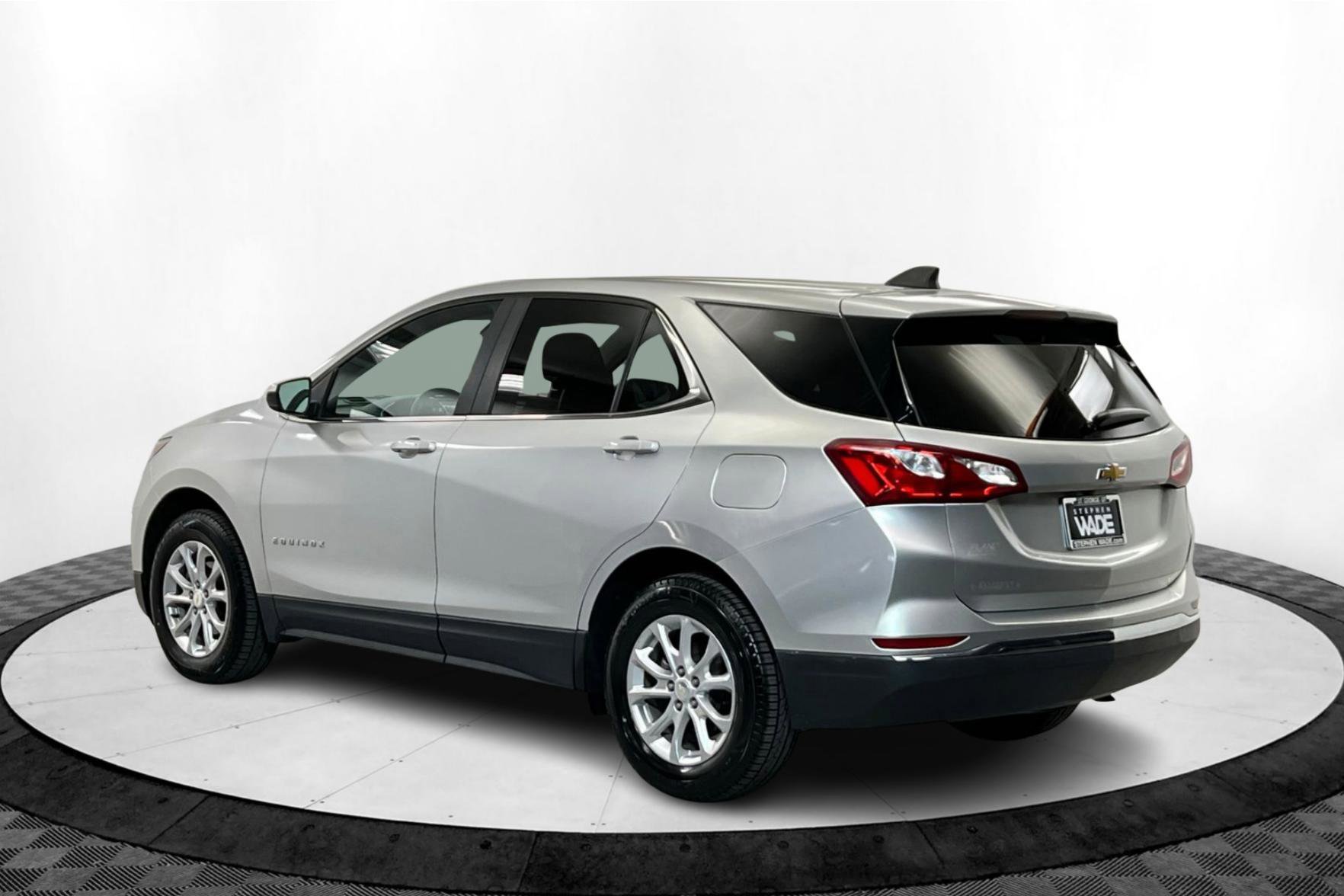 Used 2021 Chevrolet Equinox LT image 3