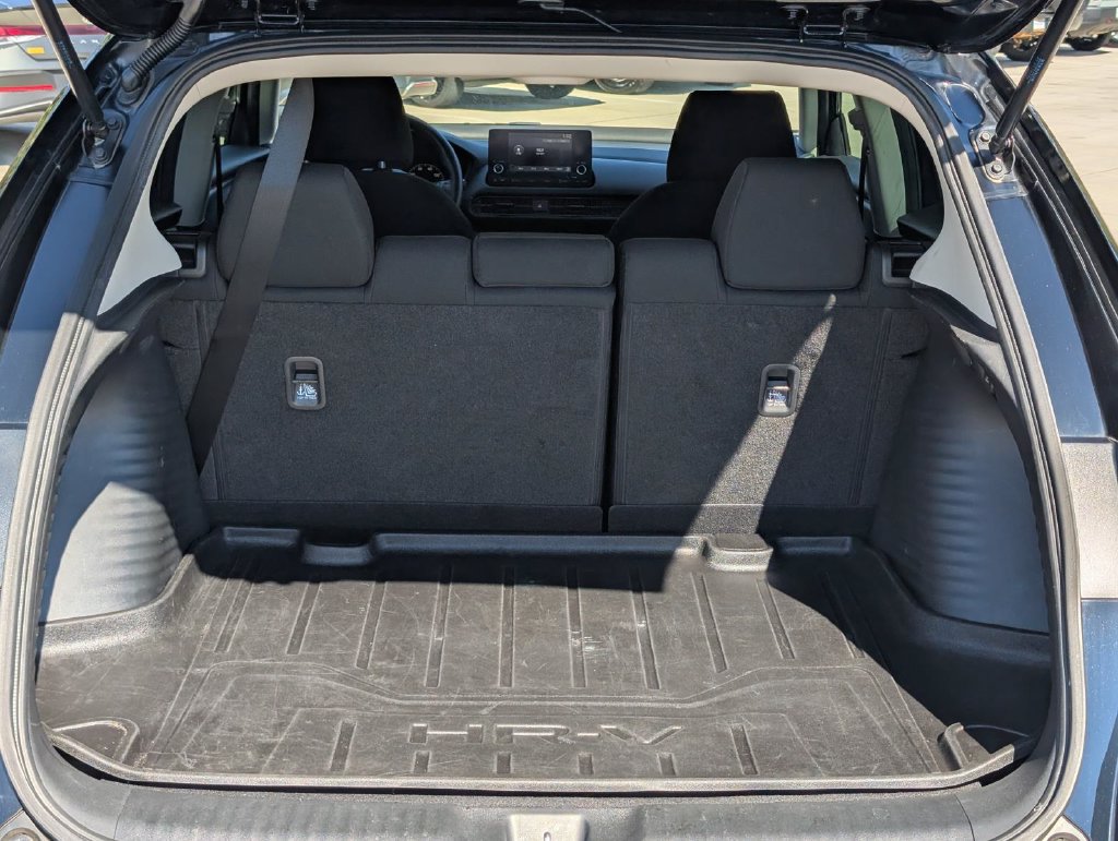 Used 2023 Honda HR-V LX image 13