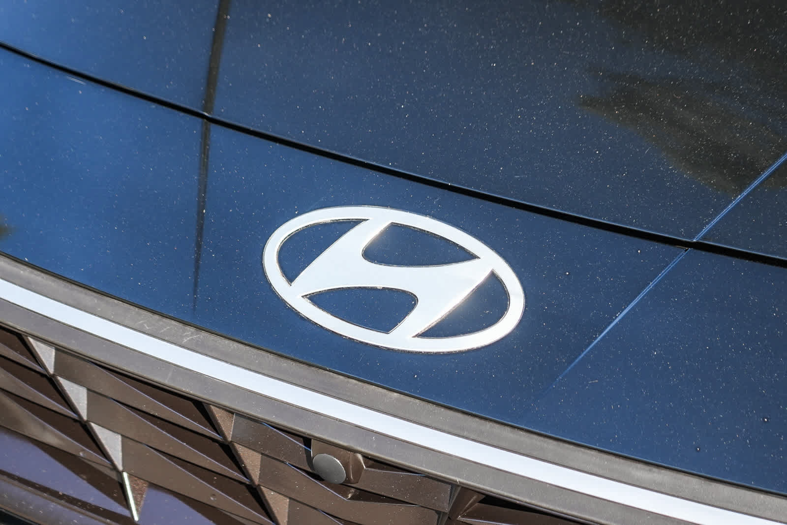 Used 2025 Hyundai Elantra SEL FWD image 3
