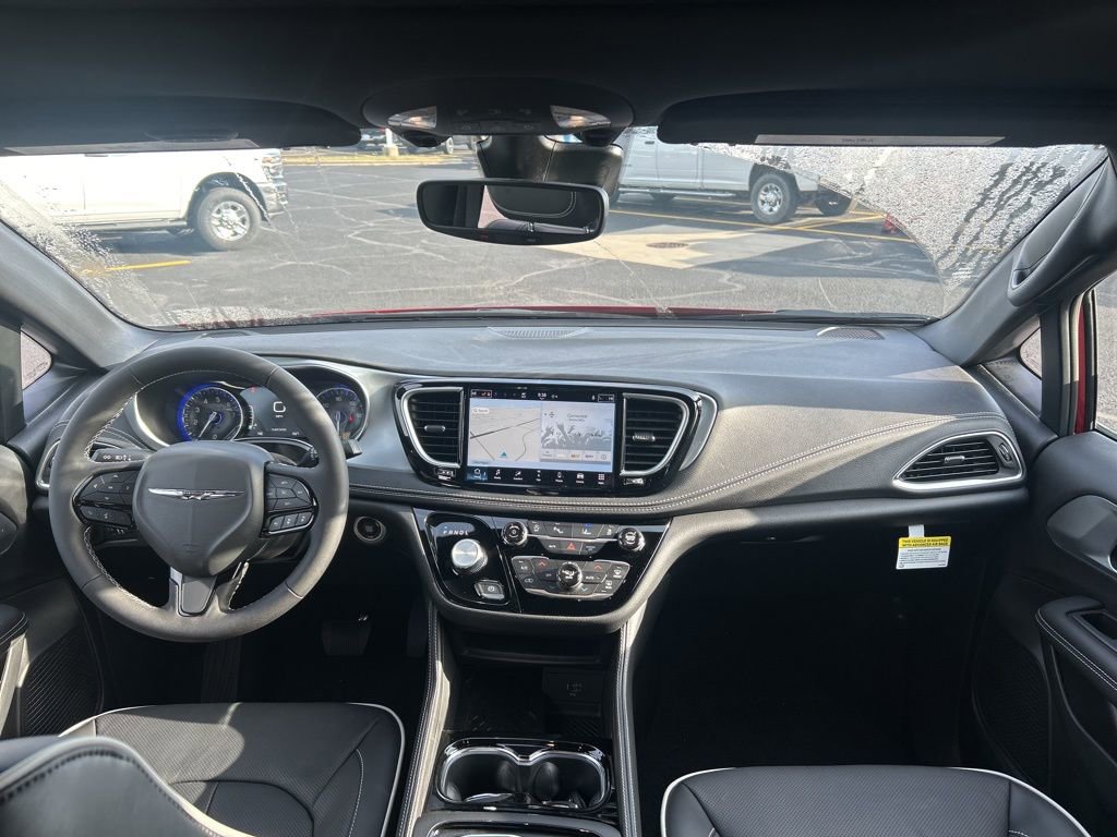 New 2026 Chrysler Pacifica Limited w/ S Appearance Package image 21