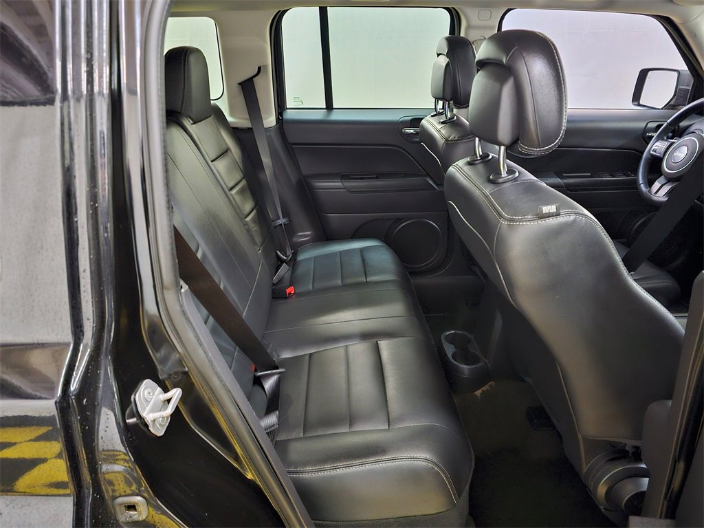 Used 2016 Jeep Patriot High Altitude image 12