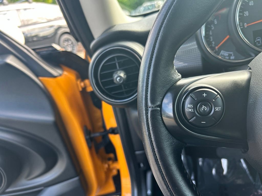 Used 2016 MINI Cooper 2-Door Hardtop FWD image 32