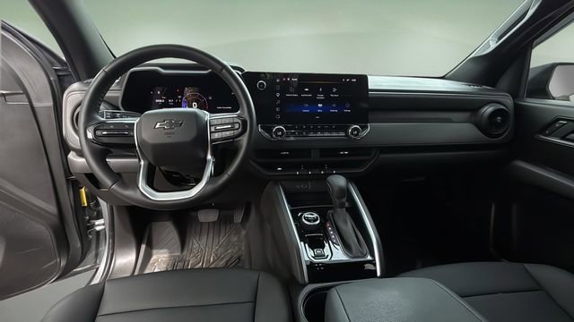 Used 2025 Chevrolet Colorado Trail Boss image 17